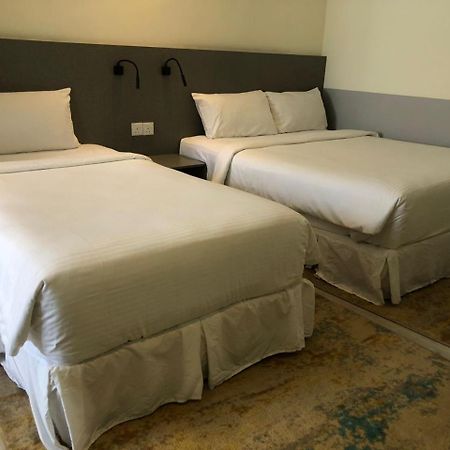 Hutton Suite Hotel Managed By The Ascott Limited George Town Exterior foto
